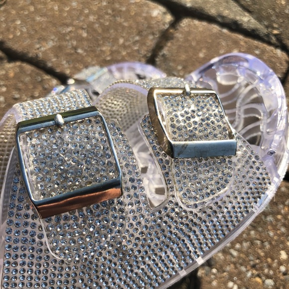 Clear jelly rhinestone slip in sandals! - Picture 9 of 17